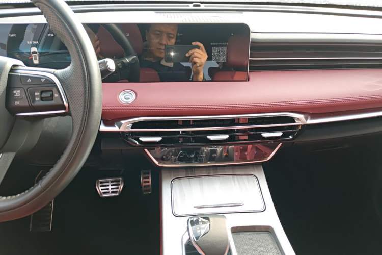 Used JETOUR X70 PLUS 2023 1.5T DCT Brave PLUS 5-Seater