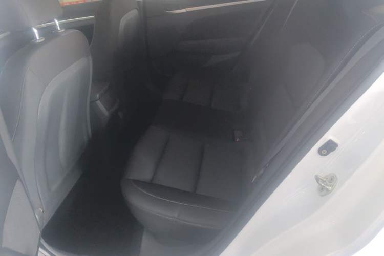 Used Hyundai Elantra (6th Generation / Lingdong) 2016 1.6L Automatic ZhiXuan – Elite Version
