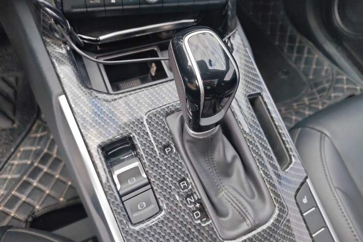 Used Wey VV7 2017 VV7c 2.0T Supreme Model
