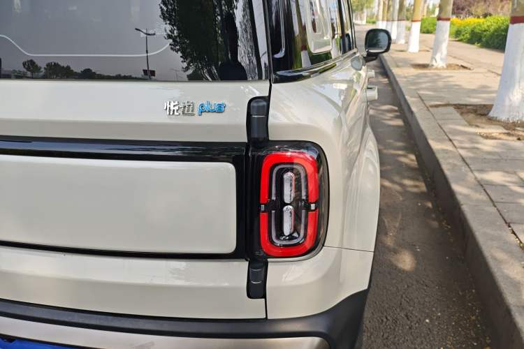 Used Baojun Spark EUV 2026 301km Flagship Edition Exterior 3