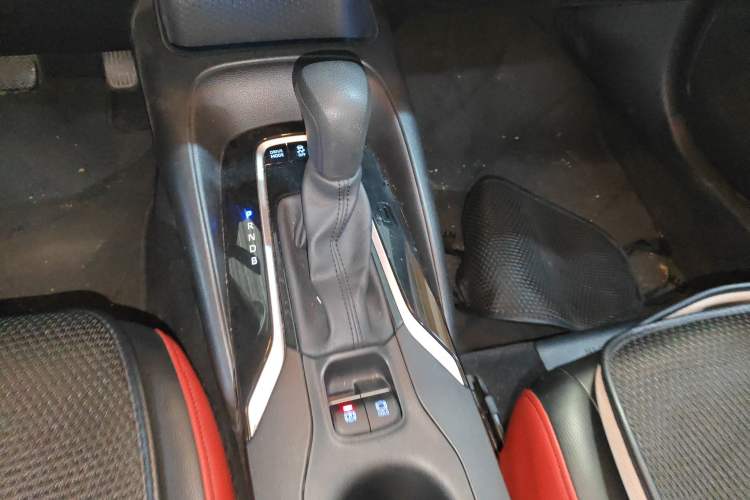 Used Toyota Levin 2019 Dual-Engine 1.8H E-CVT Luxury Edition China VI Standard
