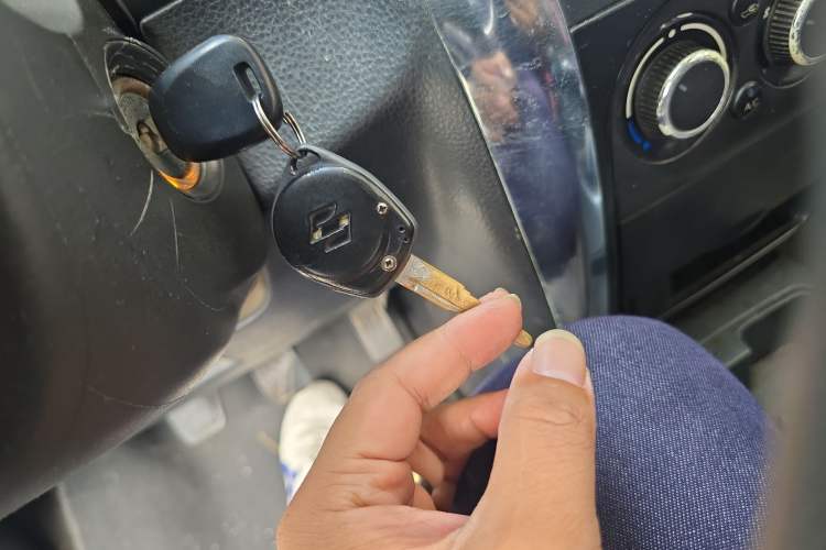 Used Suzuki SX4 2013 1.6L Manual CoolRide Model