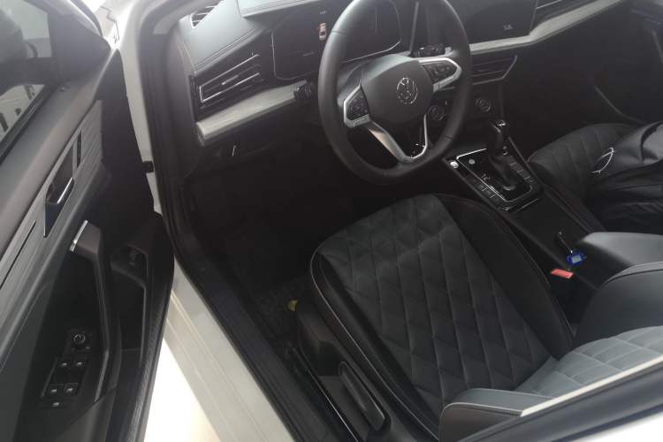 Used Volkswagen Sagitar 2024 300TSI DSG Excellence Edition
