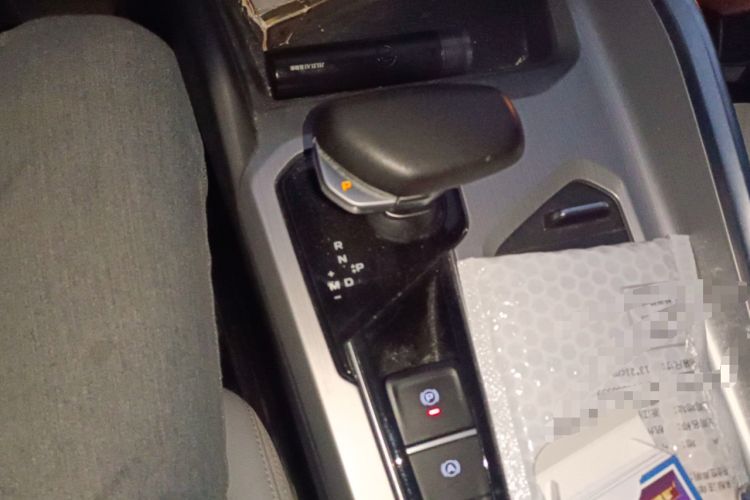 Used Geely Auto Preface 2021 2.0TD Luxury Version Gear Lever