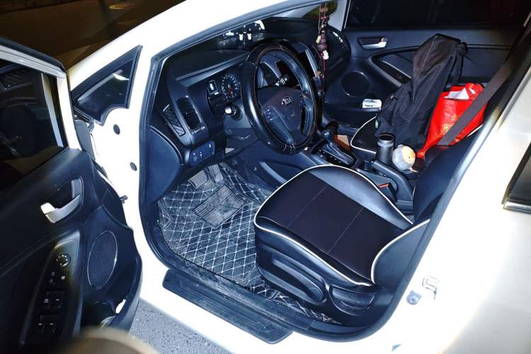 Used Kia K3 2016 1.6L Automatic GLS
