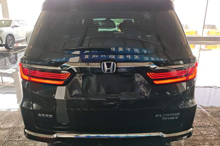 Used Honda Elysion 2022 2.0L eHEV Luxury First Edition