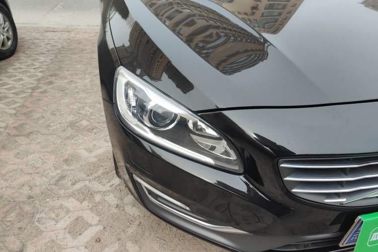 Used Volvo V60 2013 T5 Zhiya Edition