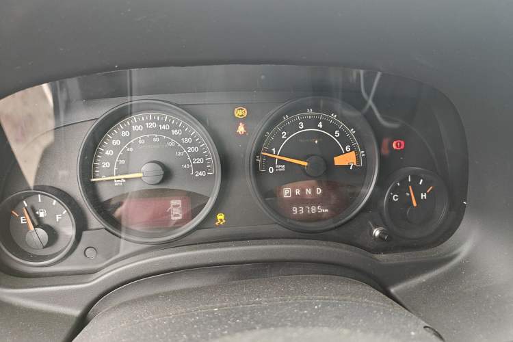 Used Jeep Compass 2014 2.0L two-wheel drive urban version
