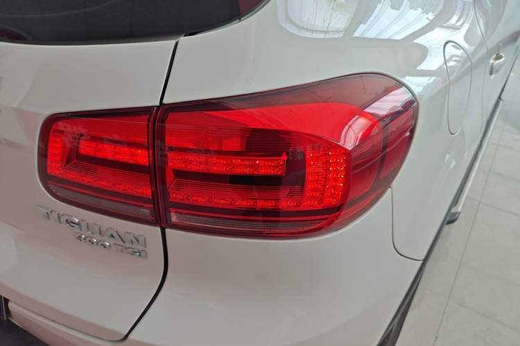 Used Volkswagen Tiguan 2017 300TSI Automatic Two-Wheel Drive Silk Road Luxury Edition