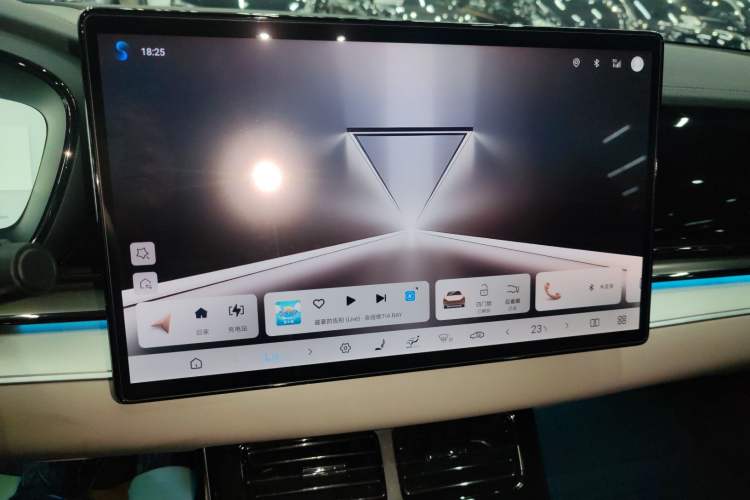 Used BYD Han 2025 DM-i 125KM Elite Model Audio And AC Panel