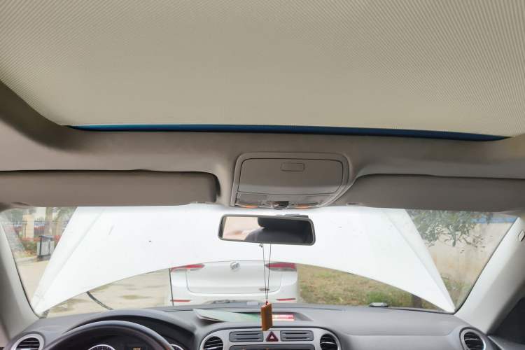 Used Volkswagen Tiguan 2012 1.8TSI Automatic Two-Wheel Drive Trend Edition Headliner