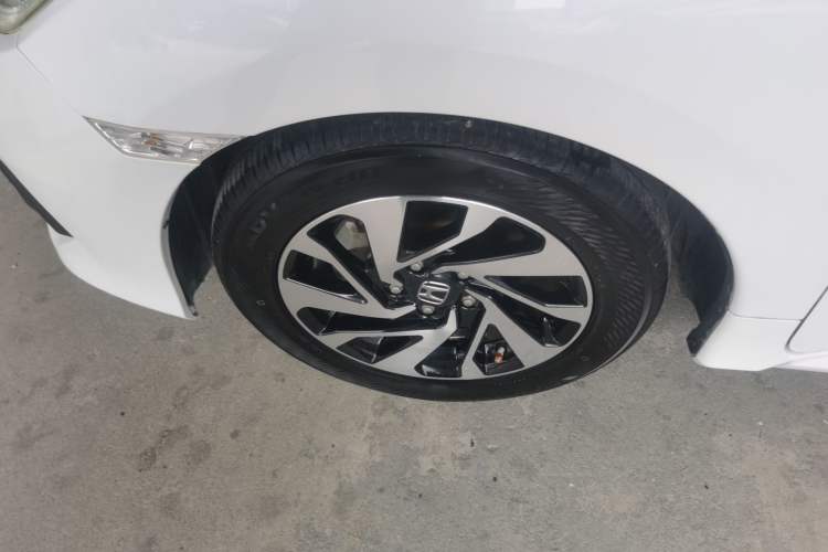 Used Honda Civic 2016 220TURBO CVT Luxury Edition
