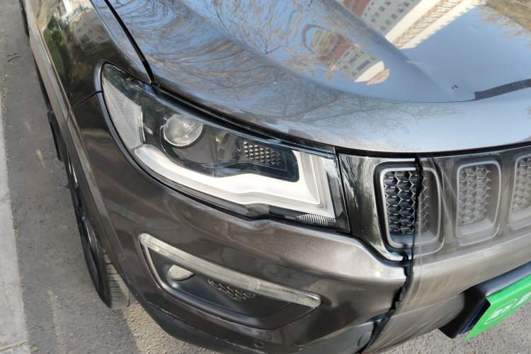 Used Jeep Compass 2017 200TS Automatic High-Performance All-Wheel Drive Edition
