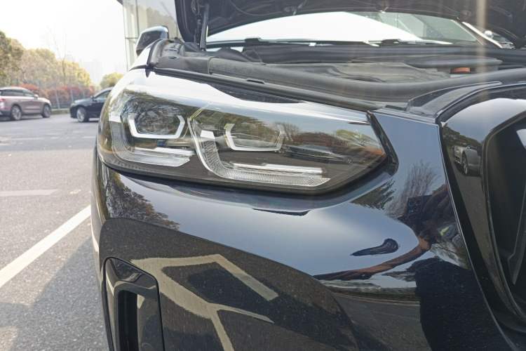 Used BMW X3 2022 Facelift xDrive30i Luxury Edition M Night Edition Package Right Front Headlight