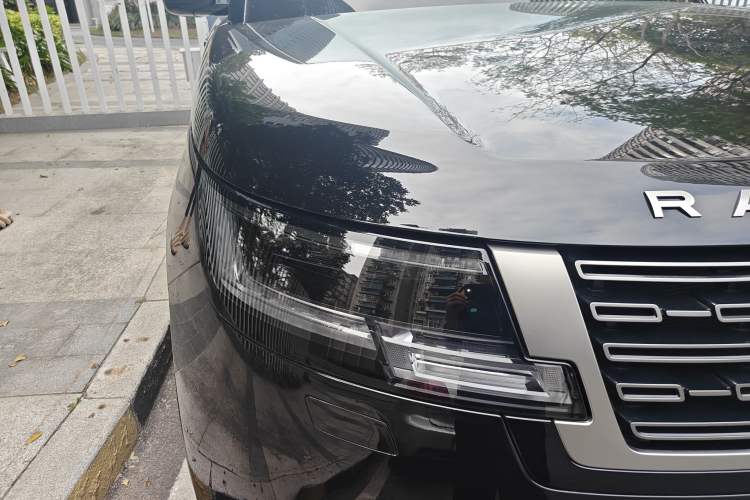 Used Land Rover Range 2024 3.0 L6 360 PS Grand Edition
