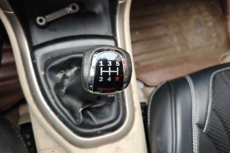 Used Haima S7 2013 2.0L Manual ZhiShang Version Gear Lever