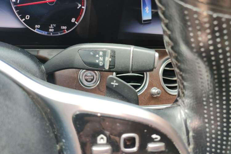 Used Mercedes-Benz E-Class 2019 E 200 L Gear Lever