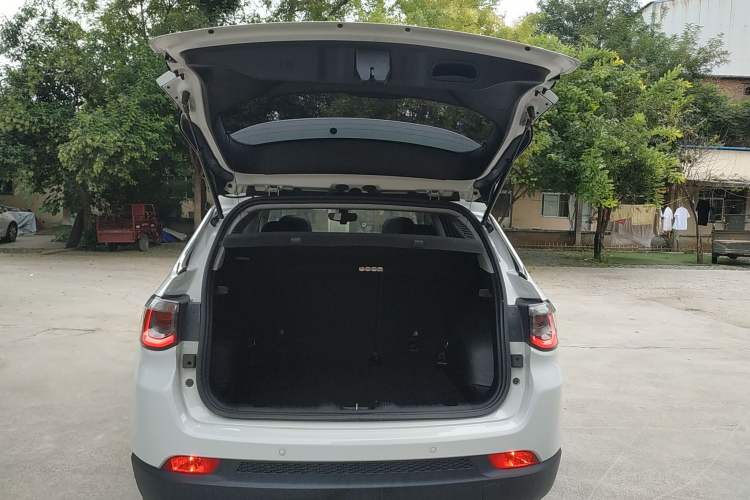 Used Jeep Compass 2017 200T Automatic Family Edition