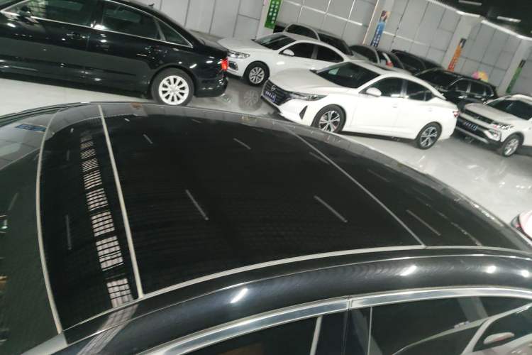 Used Mercedes-Benz E-Class New Energy 2024 E 350 e L Plug-in Hybrid Sedan
