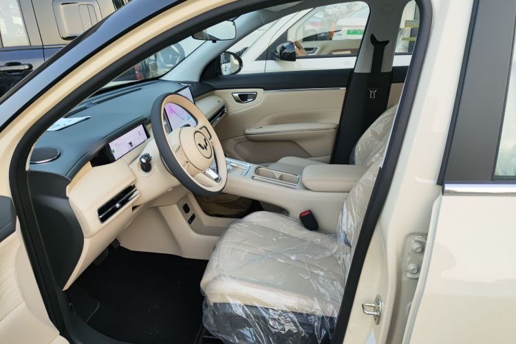 Used Wuling Bingo S 2025 Model 430km Deluxe Edition