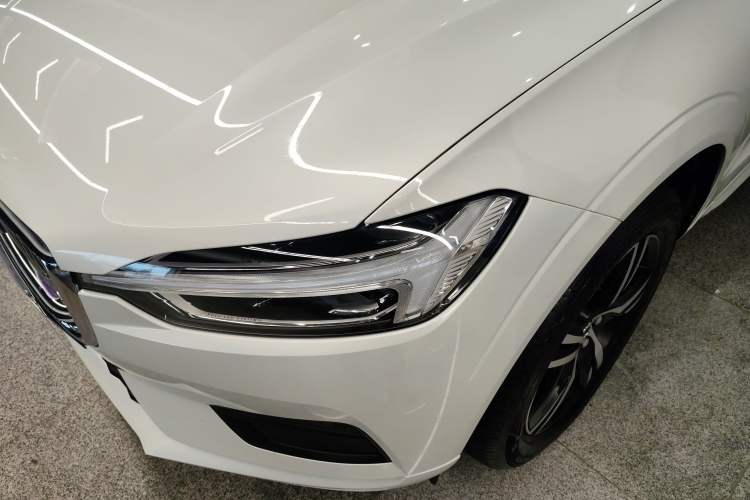 Used Volvo XC60 2019 T5 4x4 Smart Edition China VI Standard