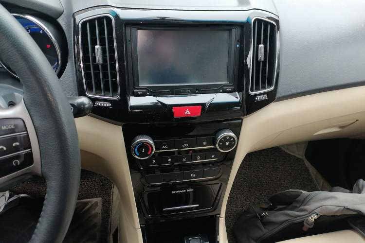 Used Chery E3 2013 1.5L Manual ZhiShang Model