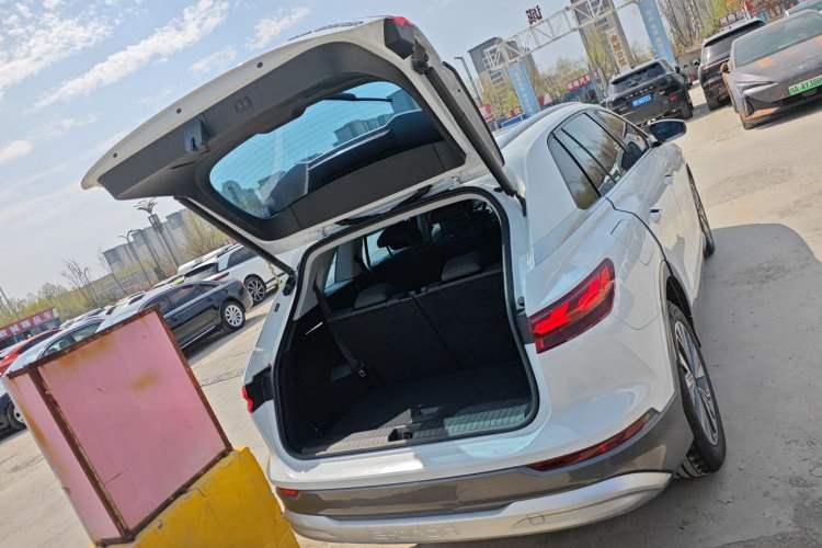 Used Audi Q5 e-tron 2023 40 e-tron Shining Edition Brocade Suit
