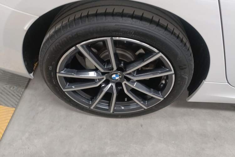 Used BMW 3 Series 2025 325Li M Sport Package

