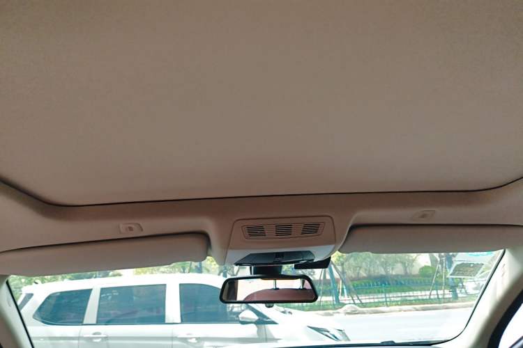 Used BMW 5 Series 2017 525Li Leading Model