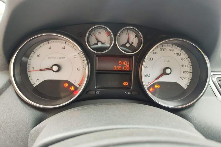 Used Peugeot 308 2014 Enjoy Edition Classic 1.6L Manual YouShang Model