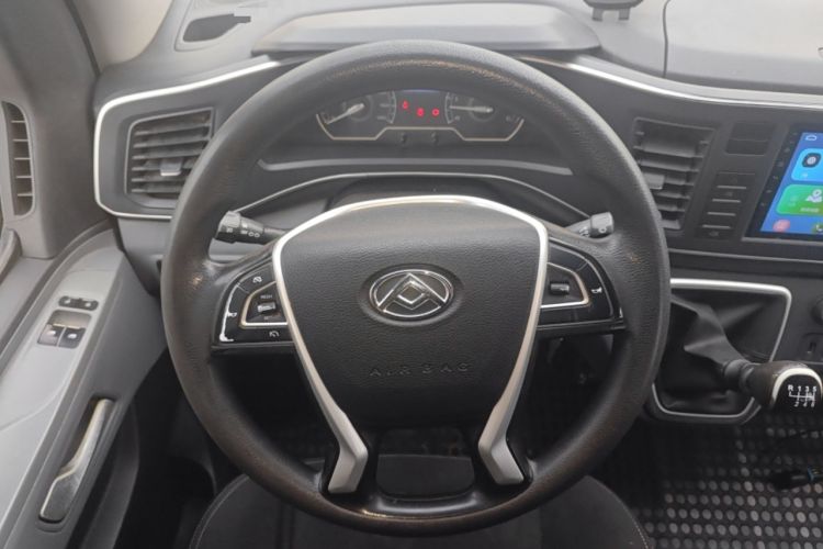 Used SAIC MAXUS Xintu V80 2021 2.0T Manual Classic Aoyuntong 127 PS Mid-axle Mid-roof 6/7/8/9-Seater