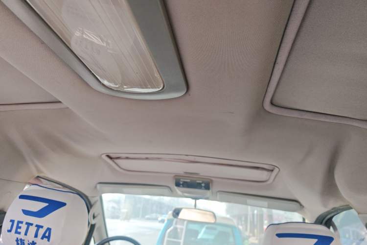 Used FORTHING Lingzhi 2015 M3 1.6L 7-Seater Luxury Model
