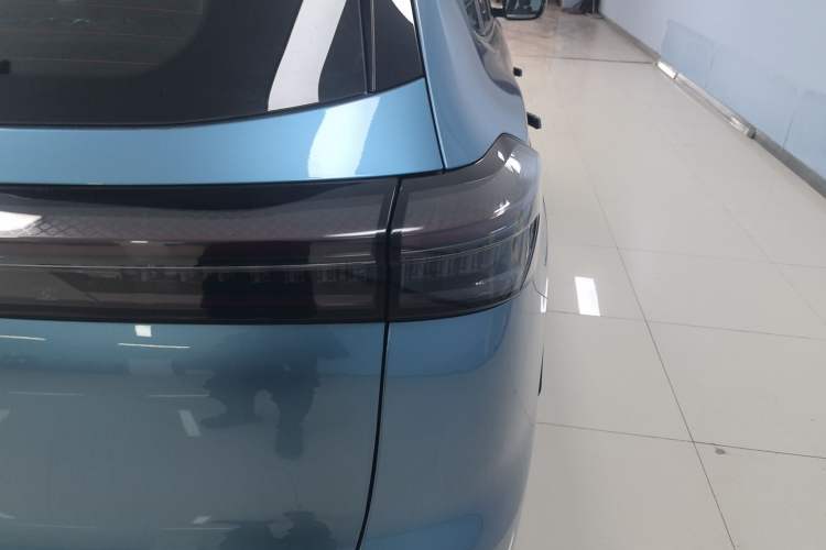 Used Chery Tiggo 8 PLUS C-DM 2025 1.5T 116 km Prestige Version 5 Seats
