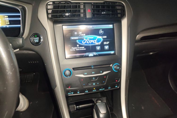 Used Ford Mondeo 2013 2.0L GTDi 200 Luxury Model