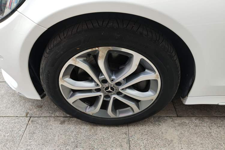 Used Mercedes-Benz C-Class 2018 C 180 L Fashion Edition Sport Version Left Front Wheel Hub