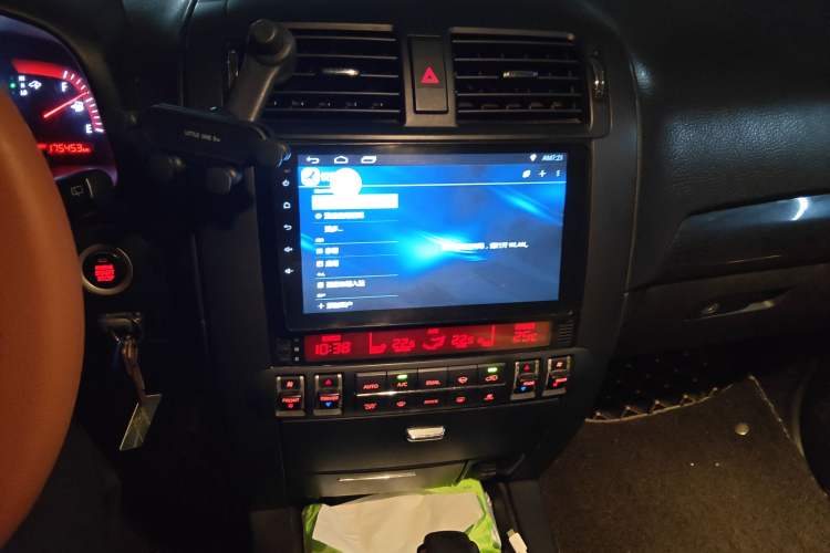 Used Kia Borrego 2008 3.8L Luxury Edition China IV