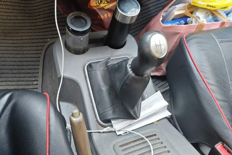 Used FORTHING Lingzhi 2014 V3 1.5L 7-Seater Luxury Model
