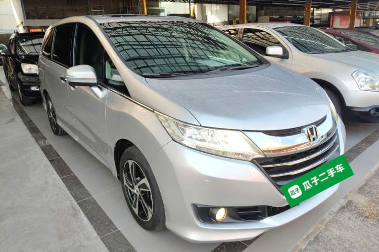 Used Honda Odyssey 2015 Updated Version 2.4L Smart Edition
