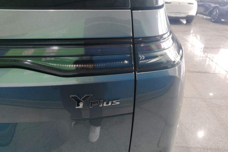 Used AION Y 2023 Plus 510 Smart Edition Right Rear Taillight