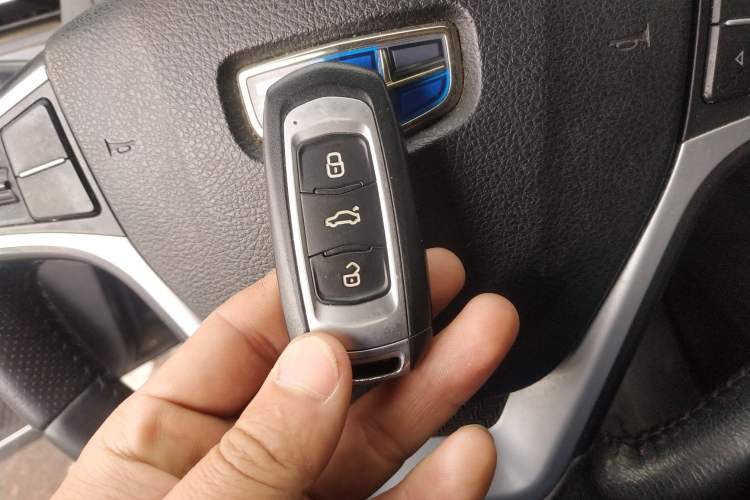 Used Geely Auto Emgrand GT 2015 2.4L Standard Edition