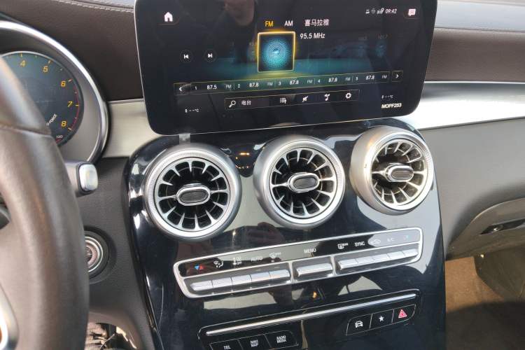 Used Mercedes-Benz GLC 2021 GLC 260 L 4MATIC Dynamic Edition