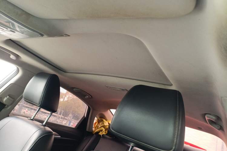 Used Changan Eado 2018 High-Energy Edition 1.6L GDI Manual Pioneer Model China V Standard
