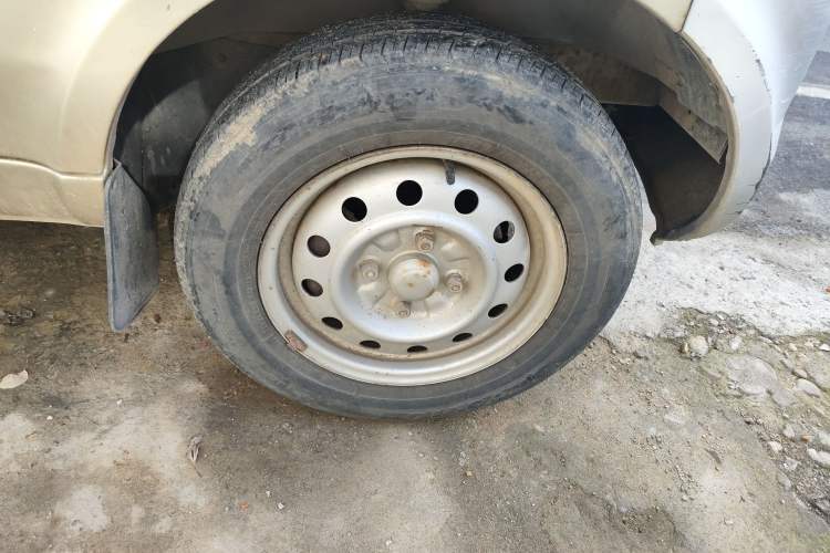 Used Wuling Rongguang 2011 1.2L Base Version