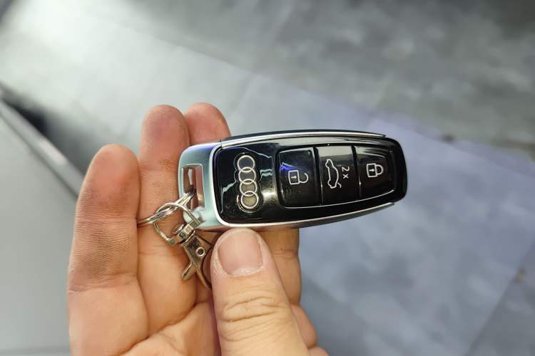 Used Audi Q7 2021 55 TFSI quattro S line Sport model