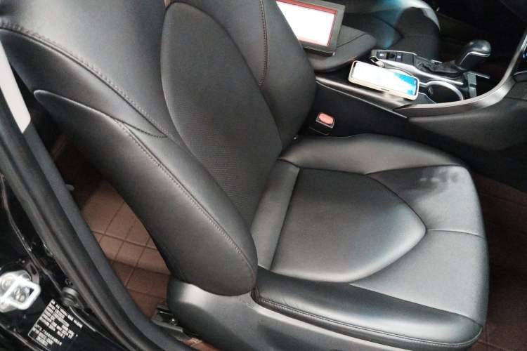 Used Toyota Camry 2023 2.0G Luxury Edition Right Front Seat