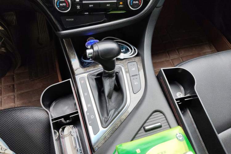 Used Kia K5 2015 2.0L Automatic LUX Gear Lever