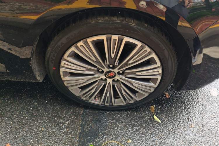 Used Hongqi H5 2022 Classic Model 1.8T Automatic Smart Connect Flagship Edition