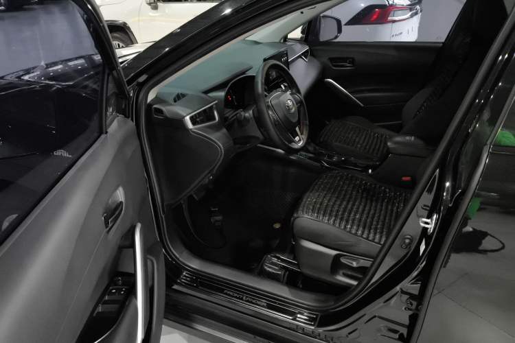 Used Toyota FRONTLANDER 2023 2.0L CVT Elite Edition
