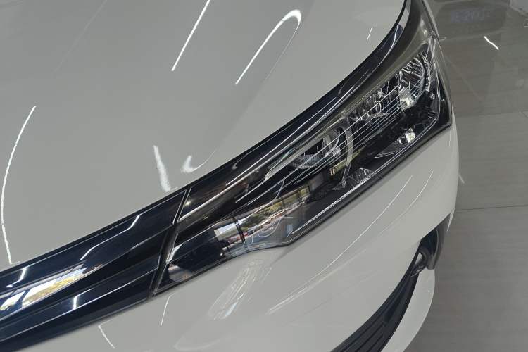 Used Toyota Corolla 2017 Revised Version 1.2T S-CVT GL-i