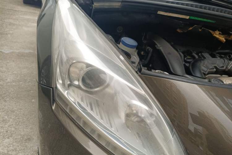 Used Peugeot 3008 2013 1.6THP Automatic Prestige Edition Right Front Headlight